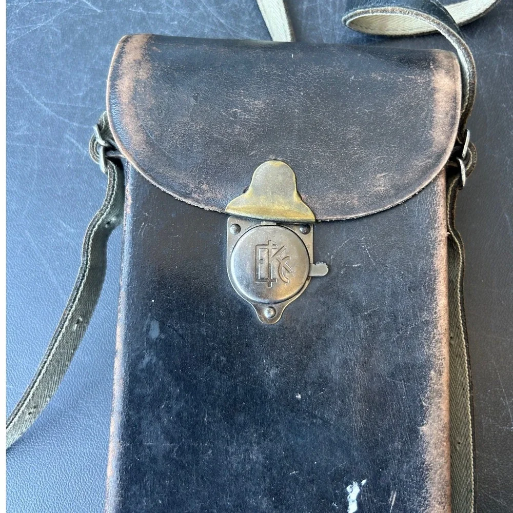 Vintage Kodak 1A Autographic Kodak Junior Black Leather Camera Case Bag USA